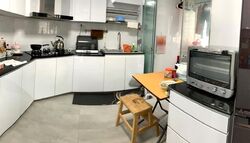 Blk 533 Hougang Avenue 6 (Hougang), HDB Executive #576235411
